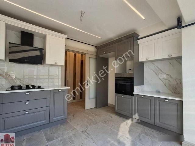 Kuttaş'tan Mareşal Fevzi Çakmak Cadde Üzeri 4+1 Lüks Daire