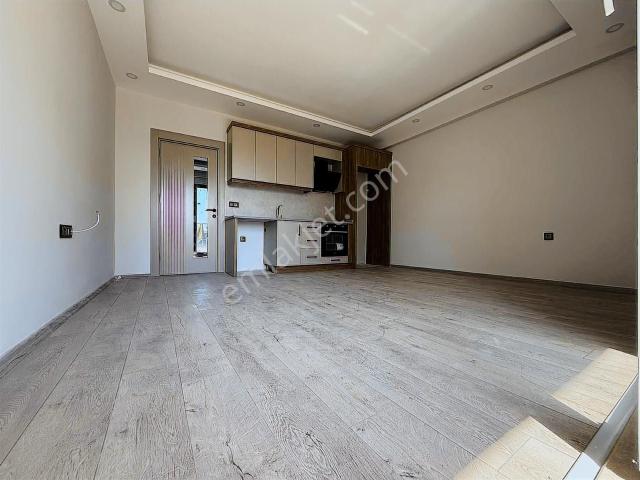 Kütükçü Mahallesinde Güzel Konumda Sıfır 2+1 Kiralık Daire
