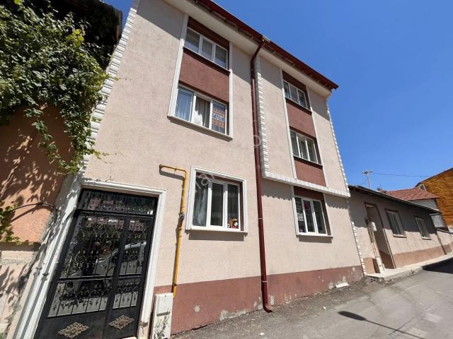 Kütahya Merkez 30 Ağustos'ta Satılık Ferah 3+1 Daire