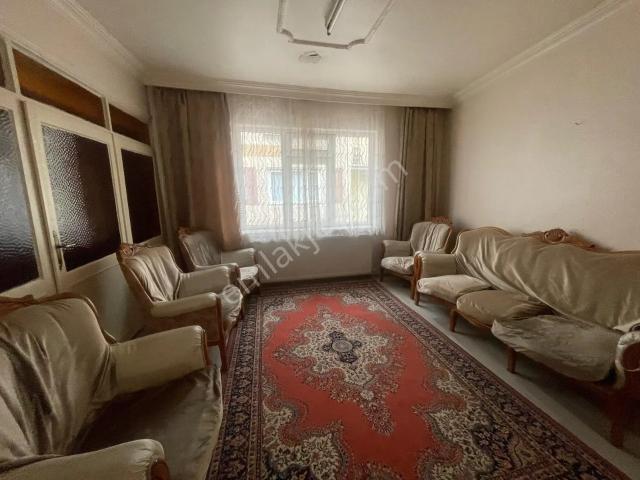 Kütahya Merkez Gaybiefendi’de Eşyalı 3+1 Kiralık
