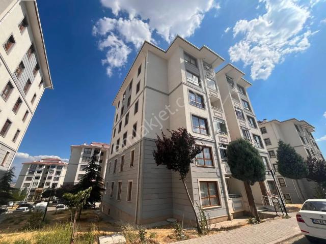 Kütahya Akkent Mahallesi Kiralık 2+1 Bakımlı Daire