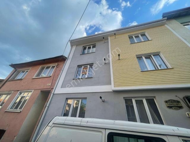 Kütahya Serradan Yeni Belediye Yakını Eşyalı Satılık 1+1 Daire