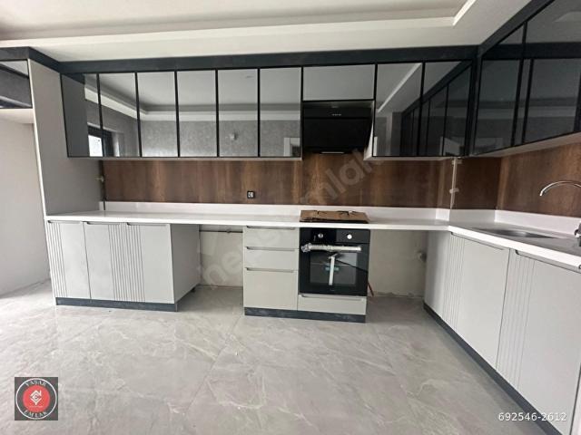 KUTLU MAH 3+1 KATTA ASANSÖRLÜ FULL YAPILI 125 M2 SATILIK DAİRE