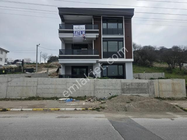 Kuvayi Milliye Mah. Çakmak Caddesi Üzerinde 6+2 Satılık Villa