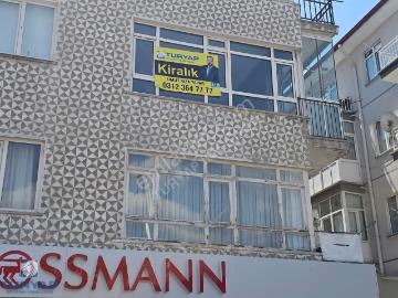 Kuyubaşı Metro Dibinde Kızlarpınarı Caddesi'nde Merkezi Konumda