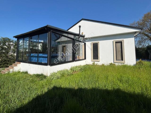 Kuyumcu Hacıali Mahallesi 1077 M² Arsa İçerisinde 3+1, 290 M² Tek Katlı Müstakil Villa