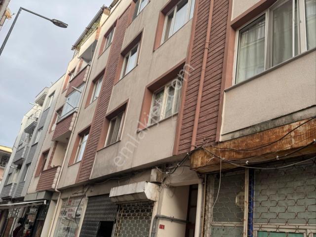 Kuyumcular Sokağına Yakın 1. Kat 160m2 3+1 Daire