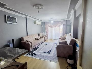 Kuzey Terminal'de Fatih Meslek Lisesine 50 Mt 2+1 Satılık