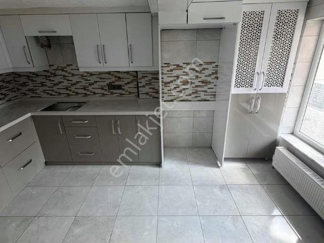 Kuzey Emlaktan 6+1 + Bahçe Acil Kiralık Villa