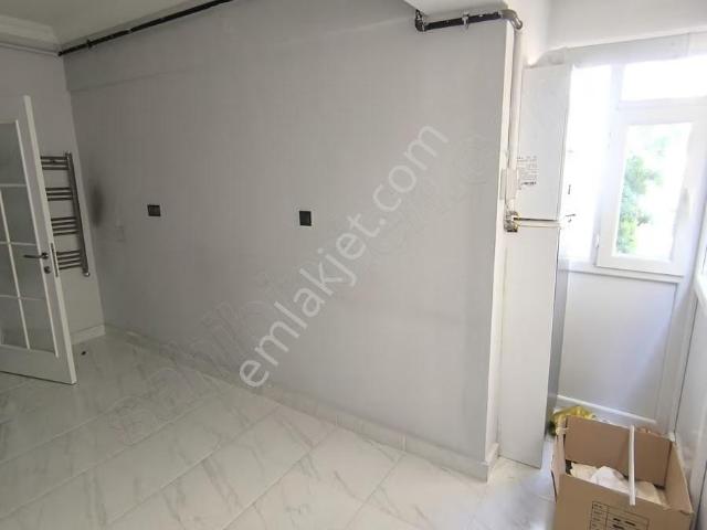 Kuzey Emlak'tan 3+1 Full Yapılı Metro Yakını Kiralık Daire