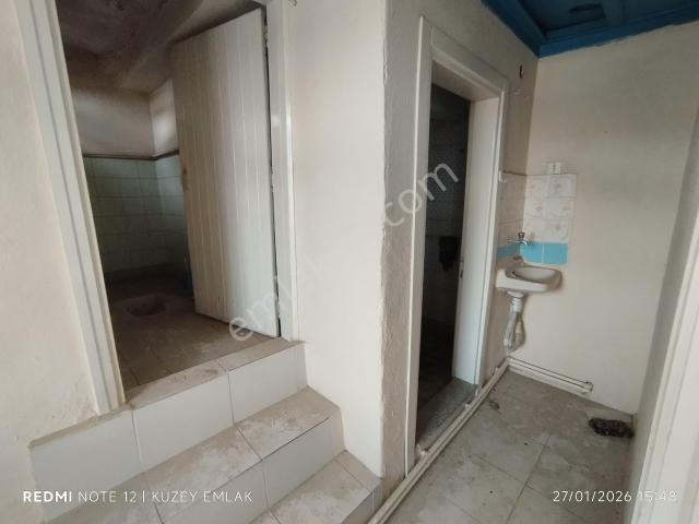 Kuzey Emlaktan Sarı Hoca Aşevi Civarı Satılık 3 Katlı Müstakil Daire