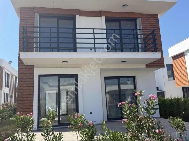 Kuzey Sancaktan Müstakil Kiralık Villa