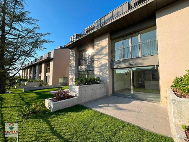 KUZEYBÜKÜ ZEKERİYAKÖYDE KİRALIK 4+1 VİLLA