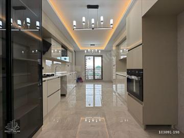 KUZEY'DEN KÖŞE BAŞI 4+1 ULTRA LÜKS YAPILI GÜNEY CEPHE K.OTOPARK