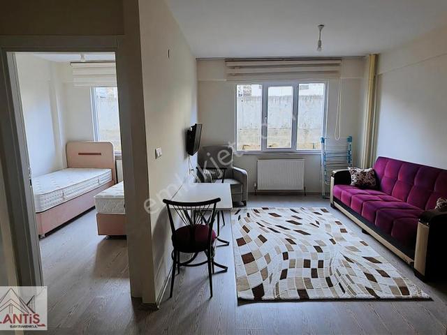 Kuzeykentte Kiracılı Ful Eşyalı 2+1 Satılık Daire
