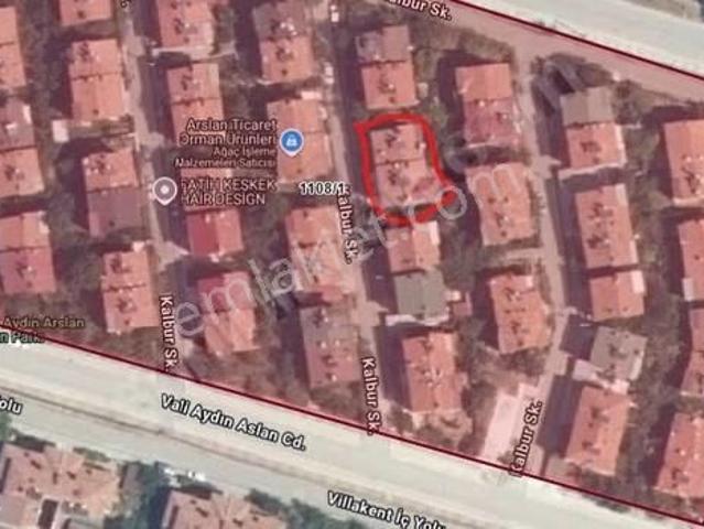 Kuzeykent'te Köşe Parsel 3 Katlı İkiz Villa Acil Satılık