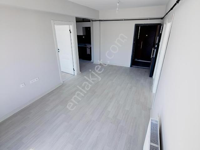 Kuzeykentte Satılık 2+1 Doğru Yatırım Fırsatı