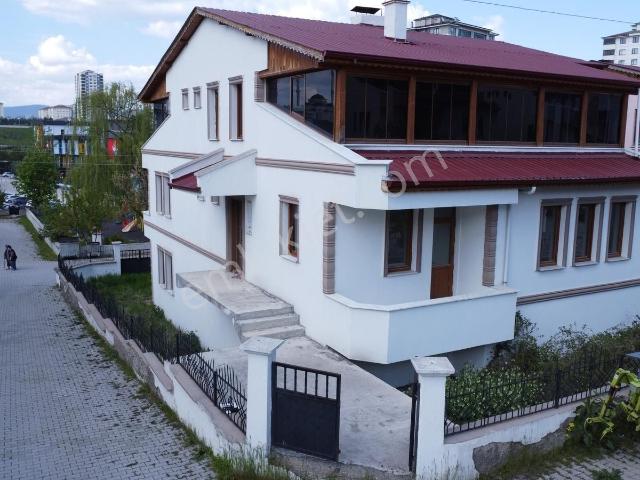 Kuzeykent Bahar Villalarında | Modern Mimarili Yaşam Alanı