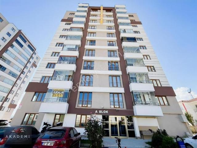 Kuzeykent Merkezde | Ilgarını Sitesi | 3+1 | 140 M² | Cam Balkon