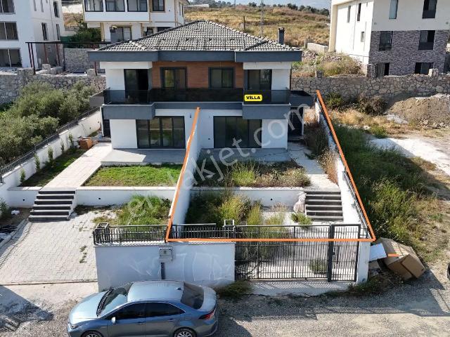 Kuzeytepe Gülderen Yolunda Antakya Manzaralı 3+1 Sıfır Villa