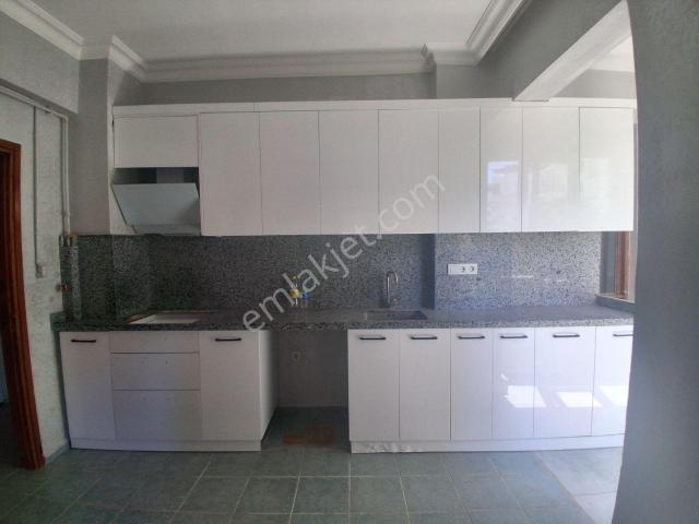 Квартира В Ареliman Da 3+1 Doğalgz Kombi Sıfır Mutfaklı Daire