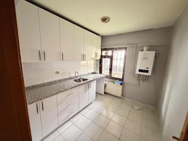 kyra Yapı Akşemsettin Site De 2+1 Bakımlı Yüksek Giriş Daire