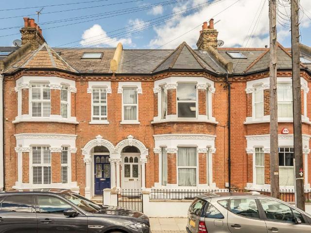 Kyrle Road, Battersea SW11, 2 bed flat to rent, £2,700 pcm | PrimeLocation