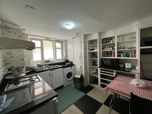 Kyverdale Road, London N16 1 bed in a flat share to rent £800 pcm £185 pw