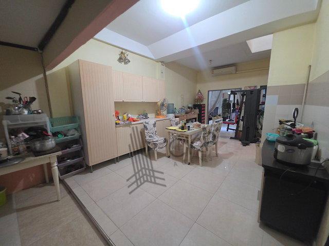 L260145 | ขายทาวน์โฮม 3 ชั้น ติดถนน ซ.รัชดา32 ทำเลดีเยี่ยม โครงสร้างแข็งแรง เหมาะกับทำคลินิค ออฟฟิศ ลงทุนในอนาคต