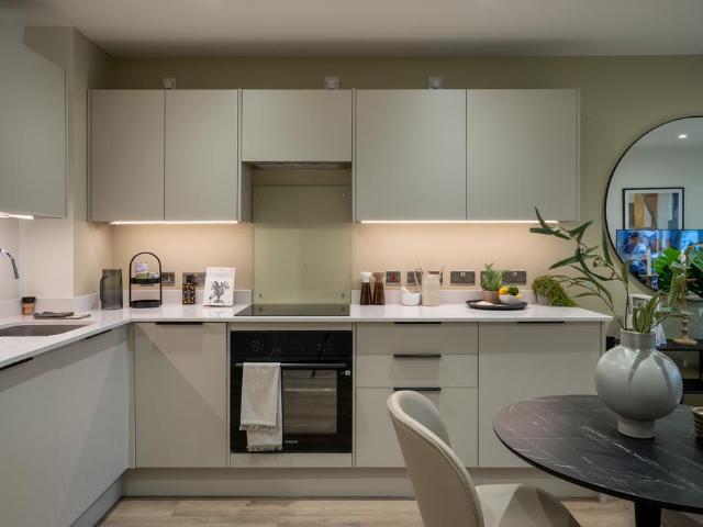 L603, Anchor Works, Dumballs Road, 1 bed flat to rent £1,145 pcm £264 pw