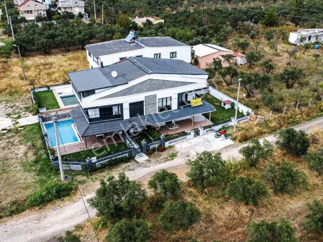 Lıon Emlak'tan Erdek Ocaklar'da Denize Yakın Satılık Triplex