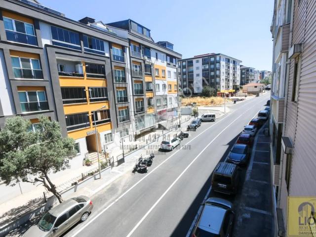 Lıon Emlak'tan Hacıyusuf'ta Arakat,cadde Üzeri Satılık 2+1 Daire