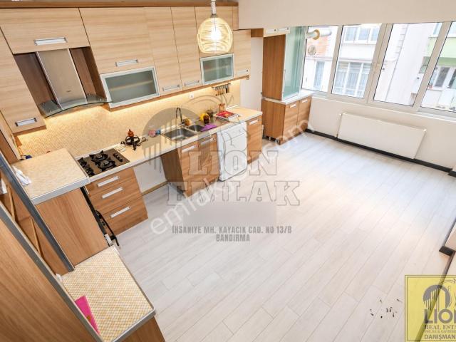Lıon Emlak'tan Kapalı Pazar Yakını 3+1 Balkonlu Kiralık Daire