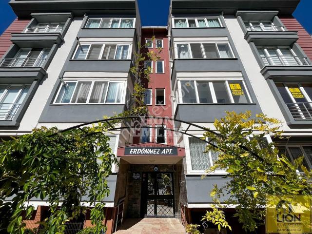 Lıon Emlak'tan Paşaken'te Arakat,üç Balkonlu Kiralık 3+1 Daire