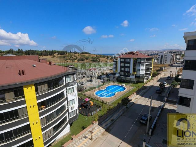 Lıon Emlak'tan Paşakent'te Balkonlu 1+1 Kiralık Lüks Daire