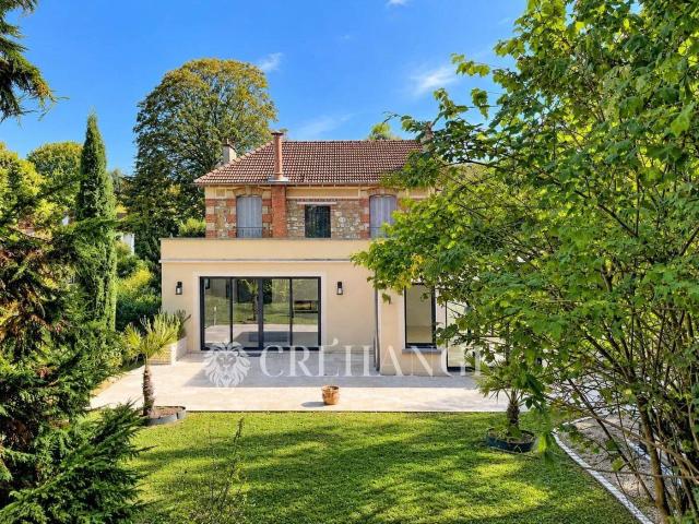 L’Étang la Ville | Maison Familiale 4 chambres 220 m² | Jardin |