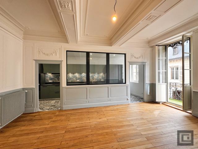 L’Élégance Haussmannienne Patrimoine & raffinement au sein. 140m² Chalon sur Saône