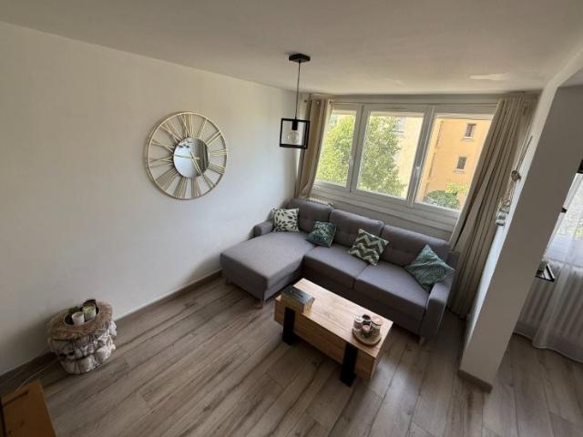 LA TALAUDIERE 29 rue Evrard appartement 2 CHAMBRES