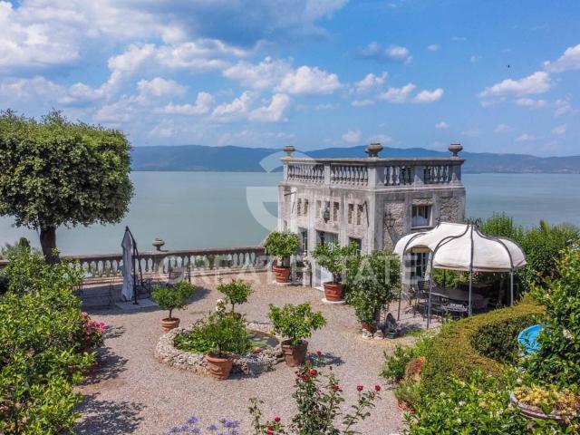 La torretta sul Lago 754m² Castiglione del Lago