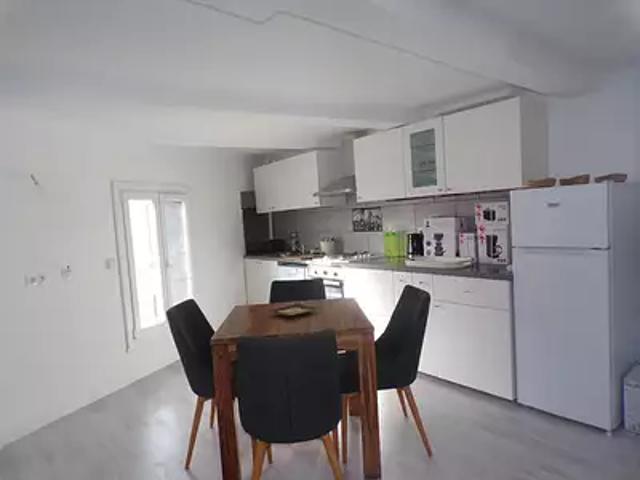 La Tour d'Aigues 84240 Location appartement 3 pièces t3