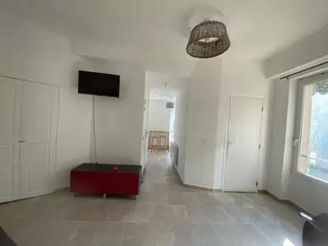 La Tour d'Aigues 84240 Location appartement 2 pièces t2
