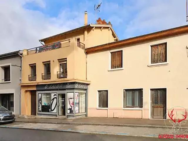 La Tour de Salvagny 69890 Achat / Vente appartement 2 pièces t2 au dernier étage terrasse