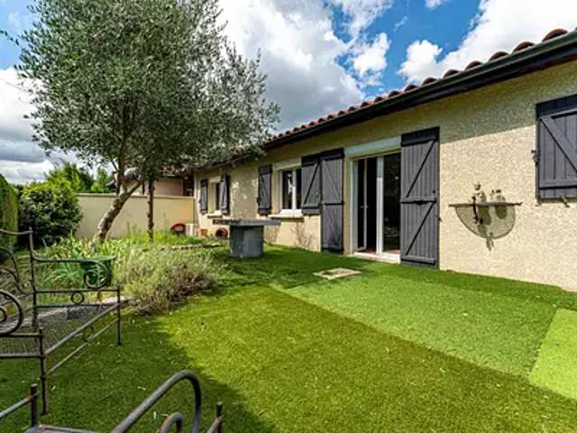 La Tour de Salvagny 69890 Location maison 4 pièces t4 jardin terrasse