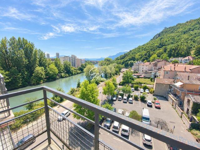 LA TRONCHE T2 MEUBLE