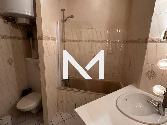 LA TRONCHE VIEUX LOGIS STUDIO MEUBLE DANS RESIDENCE DE STAND