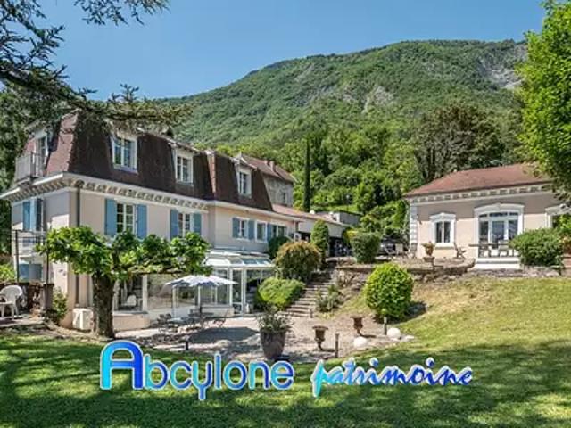 La Tronche 38700 Achat / Vente maison 8 pièces t8 piscine terrasse