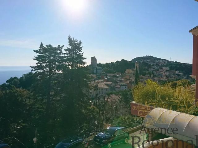 LA TURBIE: 4 pièces, terrasse, garage, vue mer