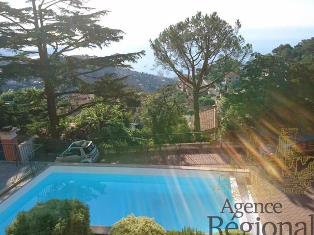 LA TURBIE: 4 pièces, terrasse, garage, vue mer
