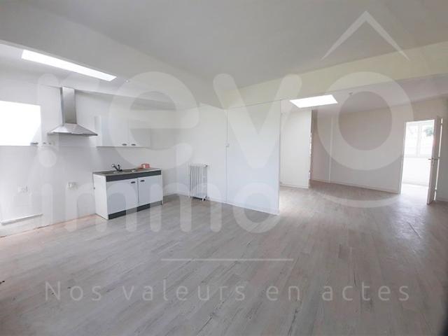 LA VARENNE Bourg / Appartement T3 65 m²