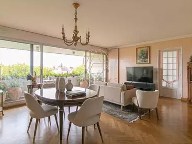 La Varenne Saint Hilaire 94210 Achat / Vente appartement 5 pièces t5 au dernier étage terrasse